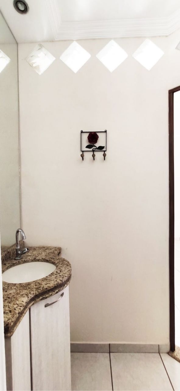 Casa Residencial para venda no bairro Conjunto Habitacional Requião de Maringá - Foto 15