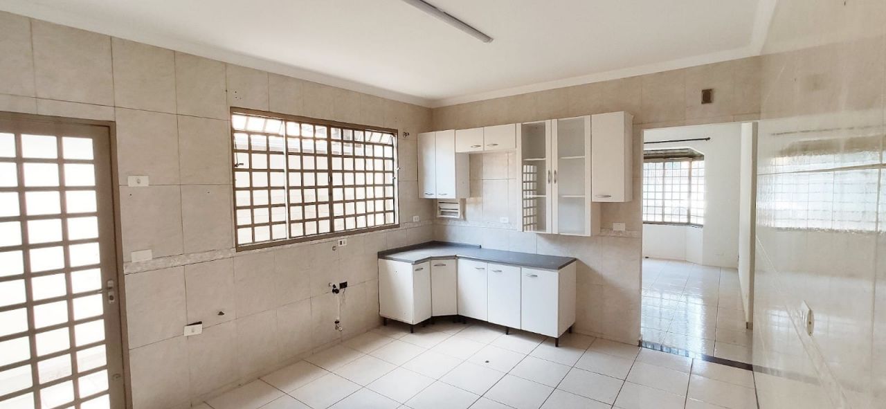 Casa Residencial para venda no bairro Conjunto Habitacional Requião de Maringá - Foto 16