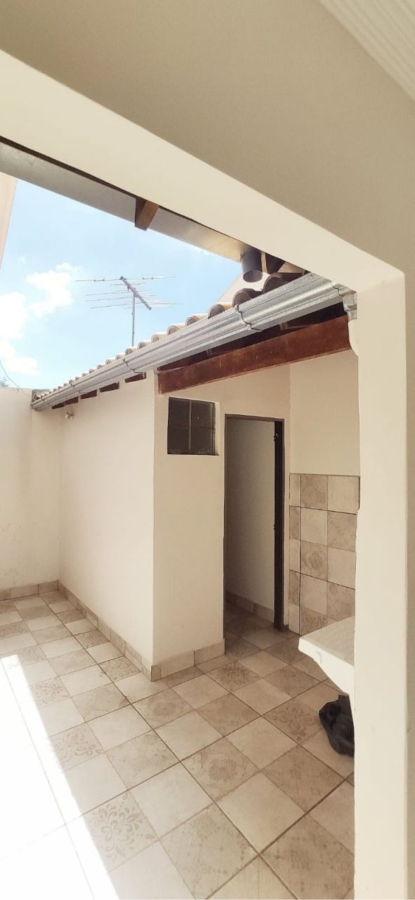 Casa Residencial para venda no bairro Conjunto Habitacional Requião de Maringá - Foto 18