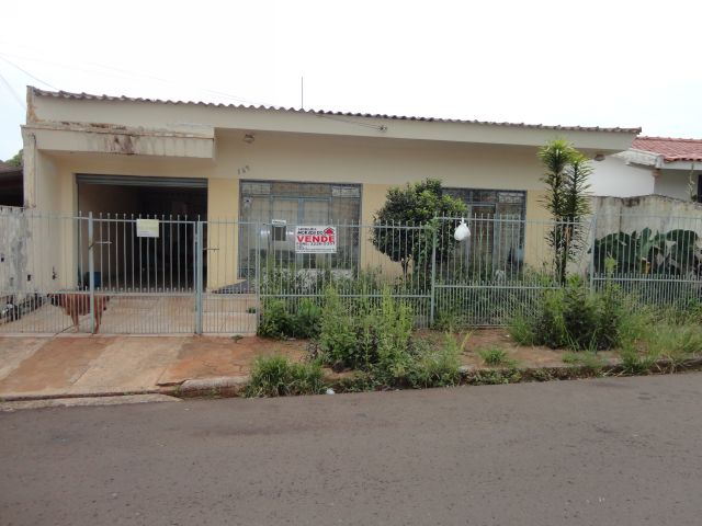 Casa Residencial para venda no Jardim America em Maringá com 220m² por R$ 550.000,00