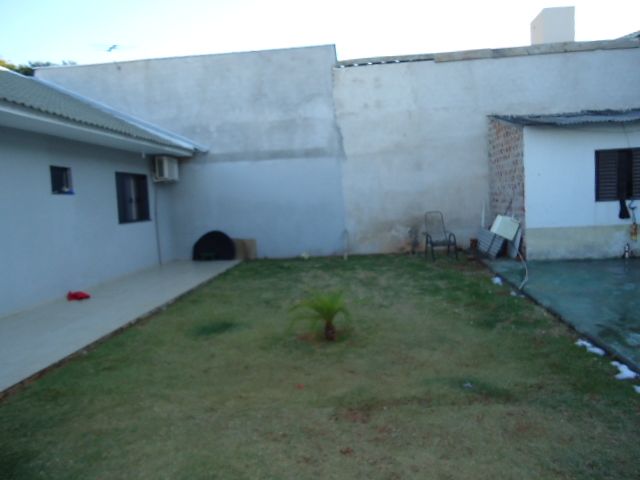 Sala Comercial para venda no bairro Parque Palmeiras de Maringá - Foto 14