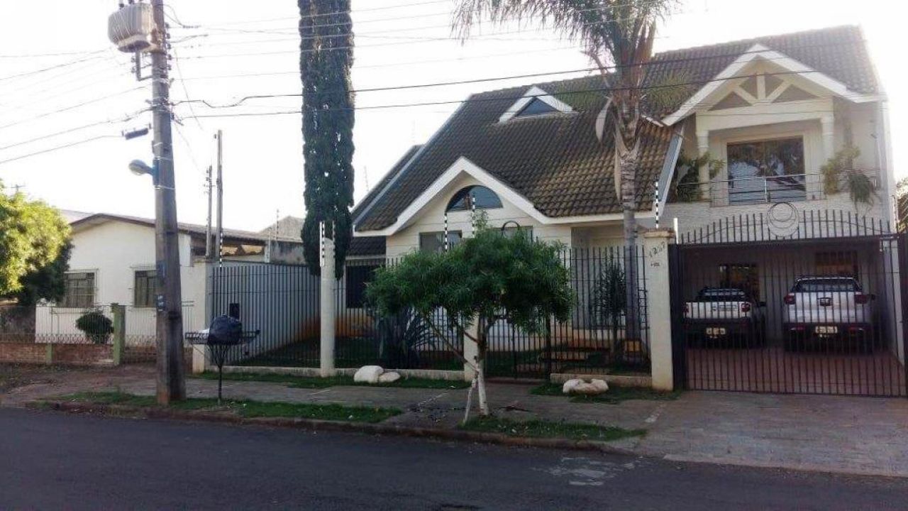 Sobrado para venda no Vila Morangueira em Maringá com 0m² por R$ 1.350.000,00