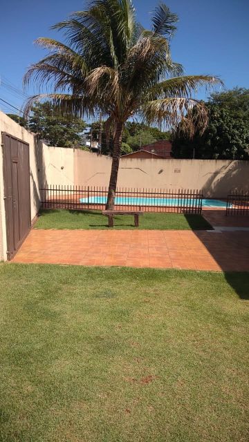 Casa Comercial para venda no bairro Loteamento Madrid de Maringá - Foto 4