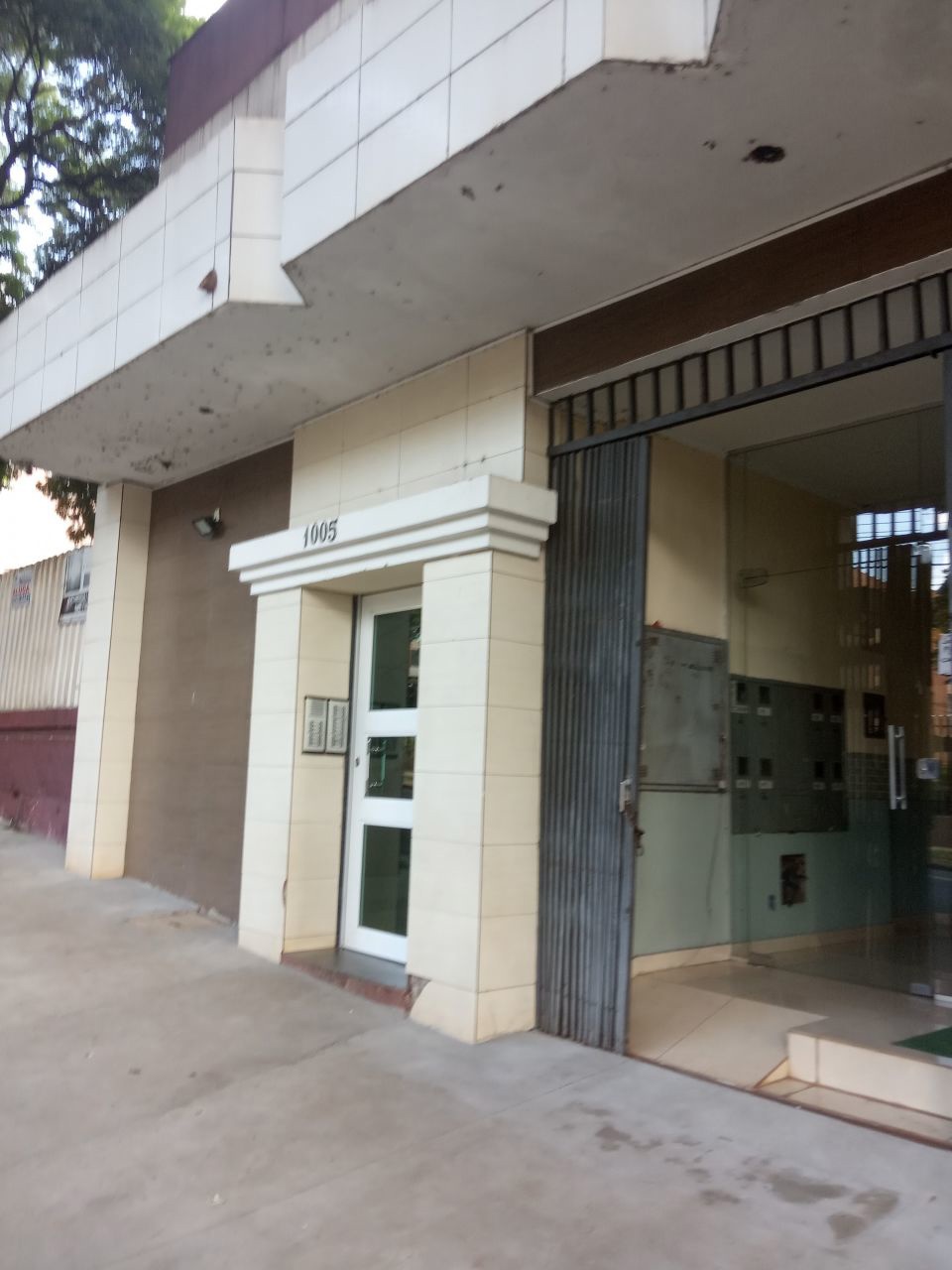 Apartamento para venda no Zona 07 em Maringá com 85m² por R$ 250.000,00