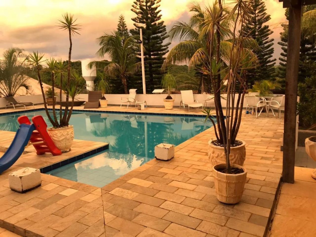 Casa de Condomínio para venda no Gleba Ribeirão Sarandi em Maringá com 0m² por R$ 5.500.000,00