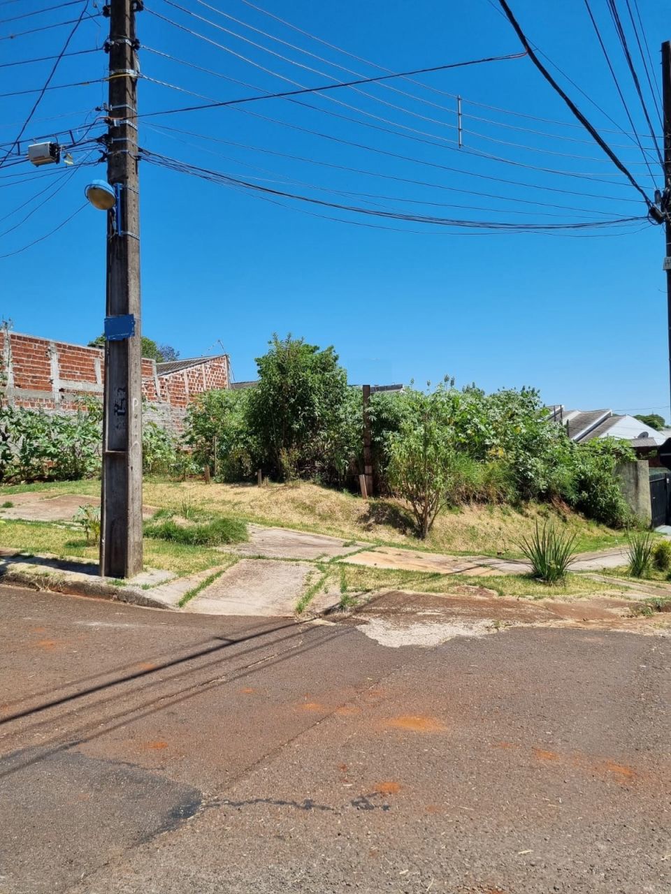 Terreno para venda no Jardim Olímpico em Maringá com 210m² por R$ 195.000,00