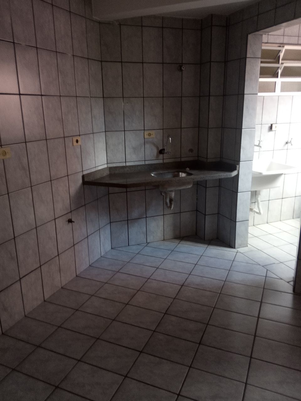 Apartamento para venda no bairro Zona 07 de Maringá - Foto 4