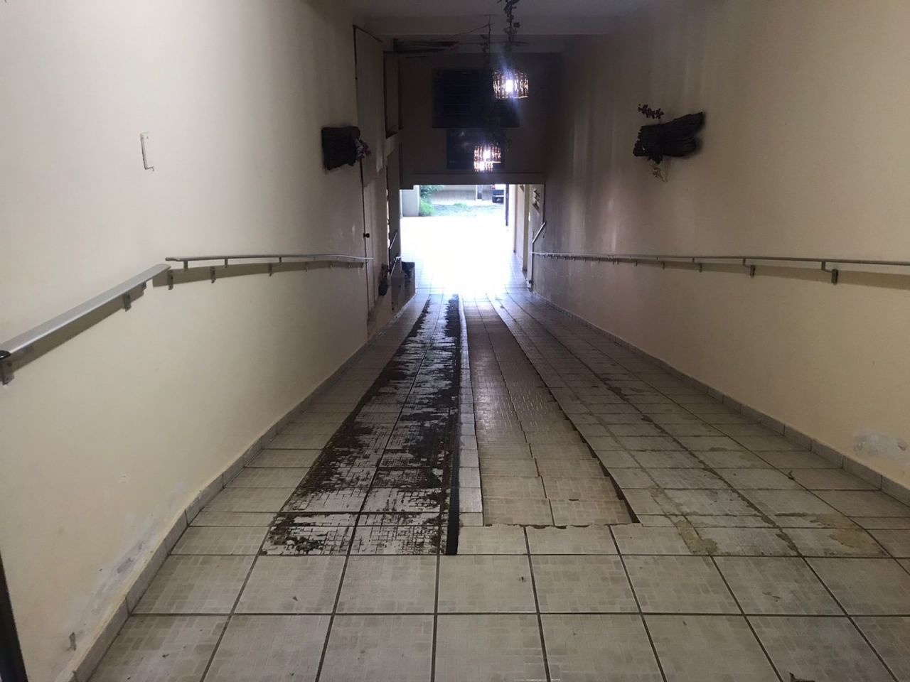 Sala Comercial para venda no Zona 06 em Maringá com 1.213m² por R$ 4.450.000,00