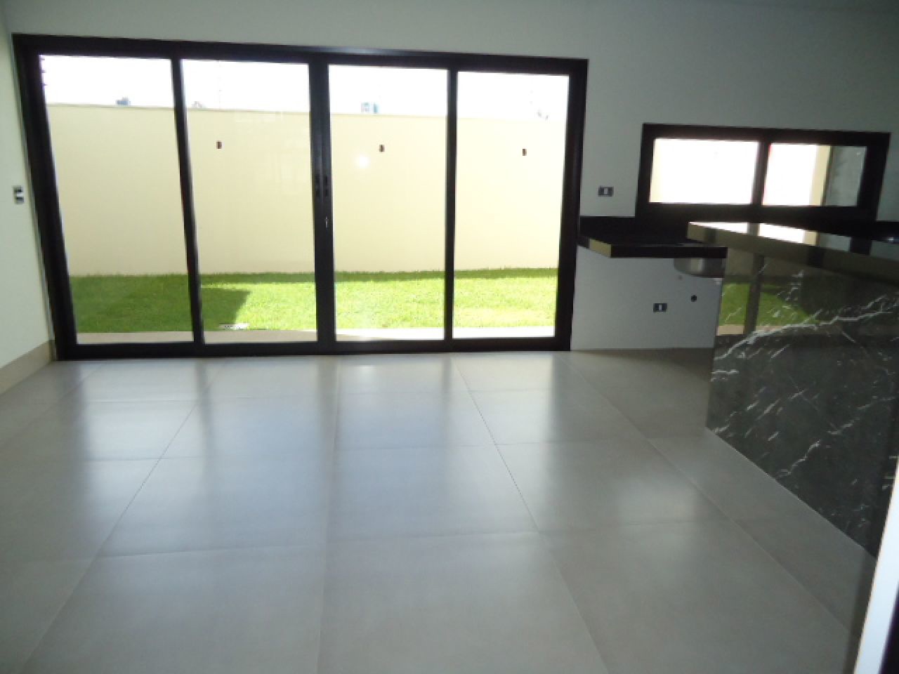 Sobrado para venda no bairro Jardim Cidade Monções de Maringá - Foto 9