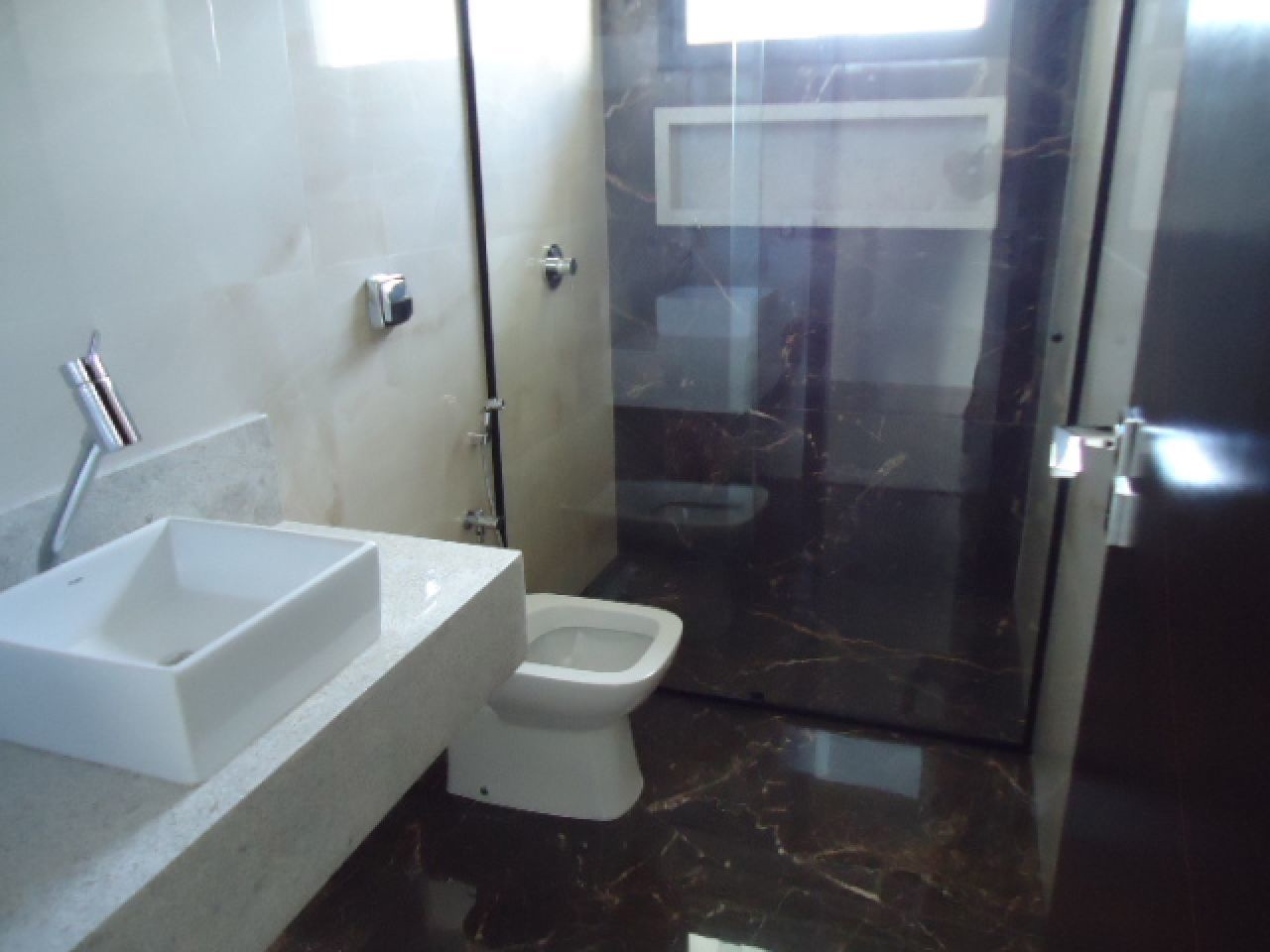 Sobrado para venda no bairro Jardim Cidade Monções de Maringá - Foto 13