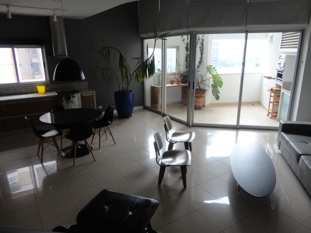Apartamento para venda no Zona 07 em Maringá com 111m² por R$ 900.000,00
