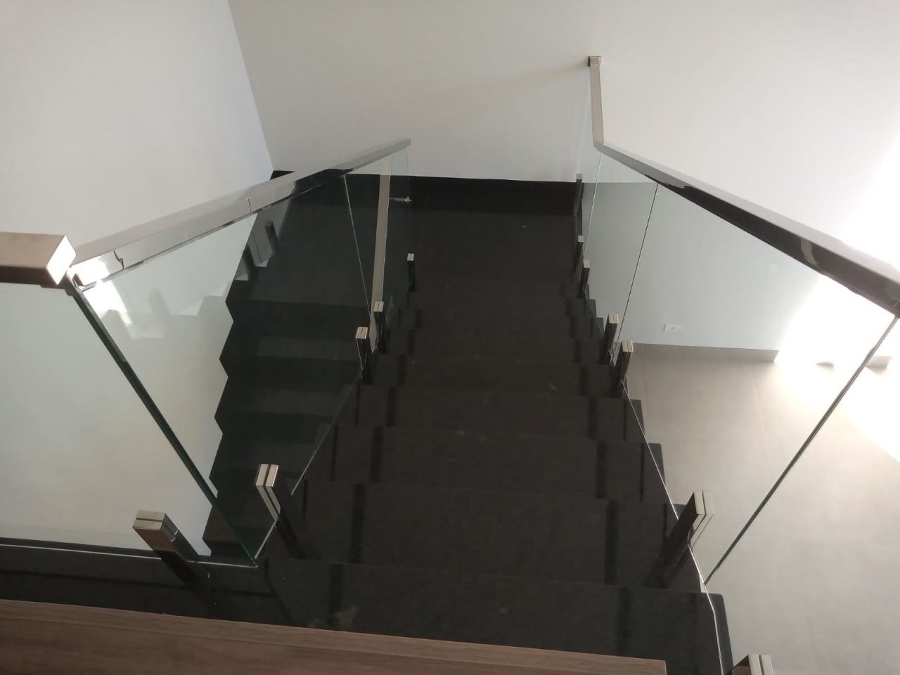 Sobrado para venda no bairro Jardim Cidade Monções de Maringá - Foto 28