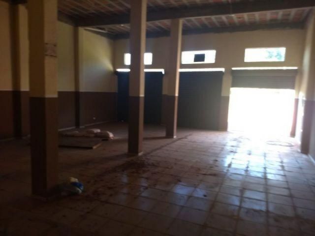 Galpão Comercial para venda no bairro Jardim Paris III de Maringá - Foto 5