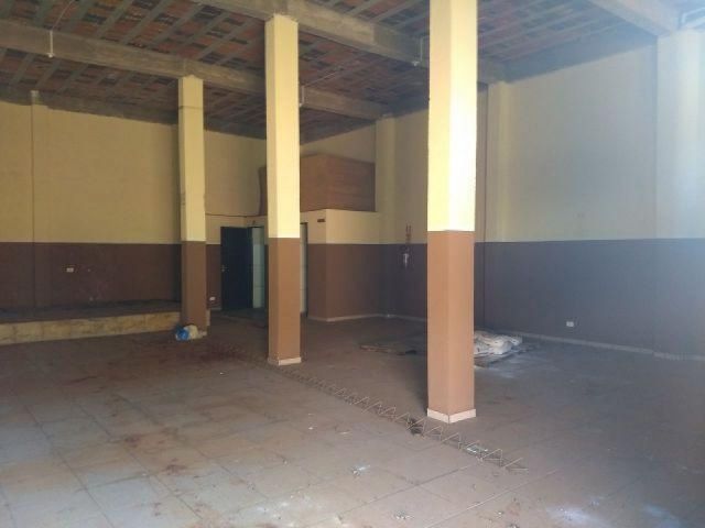 Galpão Comercial para venda no bairro Jardim Paris III de Maringá - Foto 7