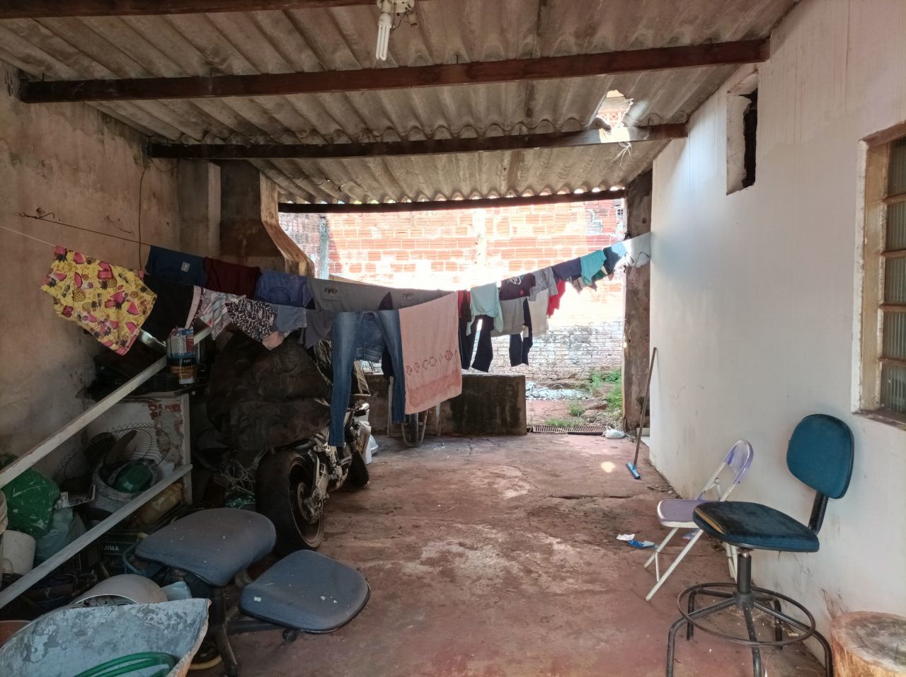 Terreno para venda no bairro Conjunto Habitacional Hermann Morae de Maringá - Foto 4