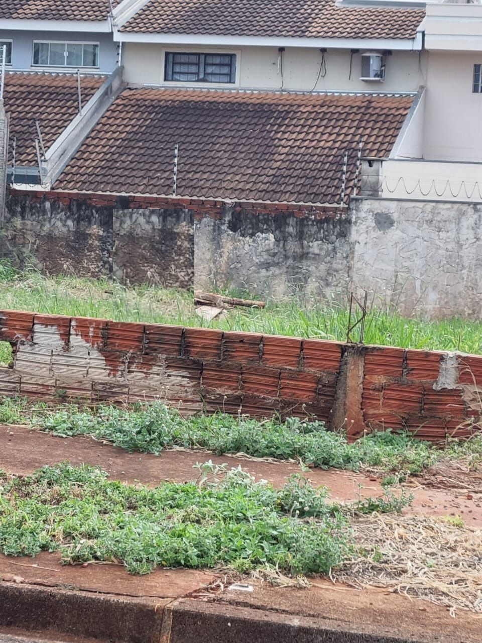 Terreno para venda no Jardim Noroeste em Maringá com 307m² por R$ 260.000,00