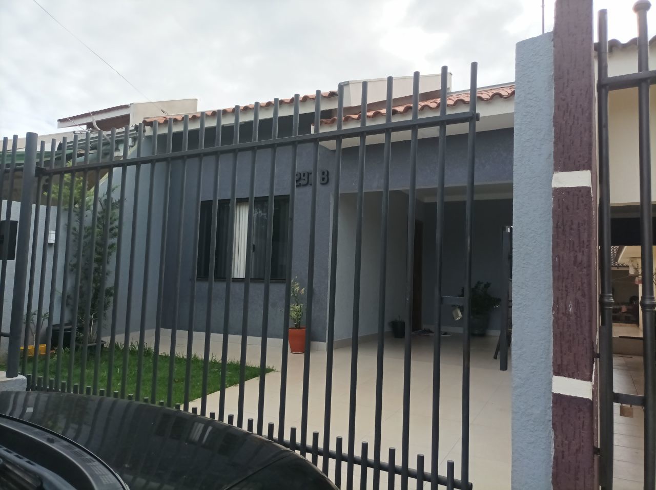 Casa Residencial para venda no Parque Hortência em Maringá com 100m² por R$ 450.000,00