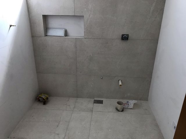 Sobrado para venda no Conjunto Habitacional Inocente Vila em Maringá com 200m² por R$ 900.000,00