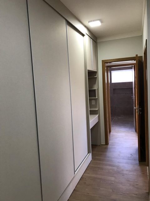 Sobrado para venda no bairro Conjunto Habitacional Inocente Vila de Maringá - Foto 9