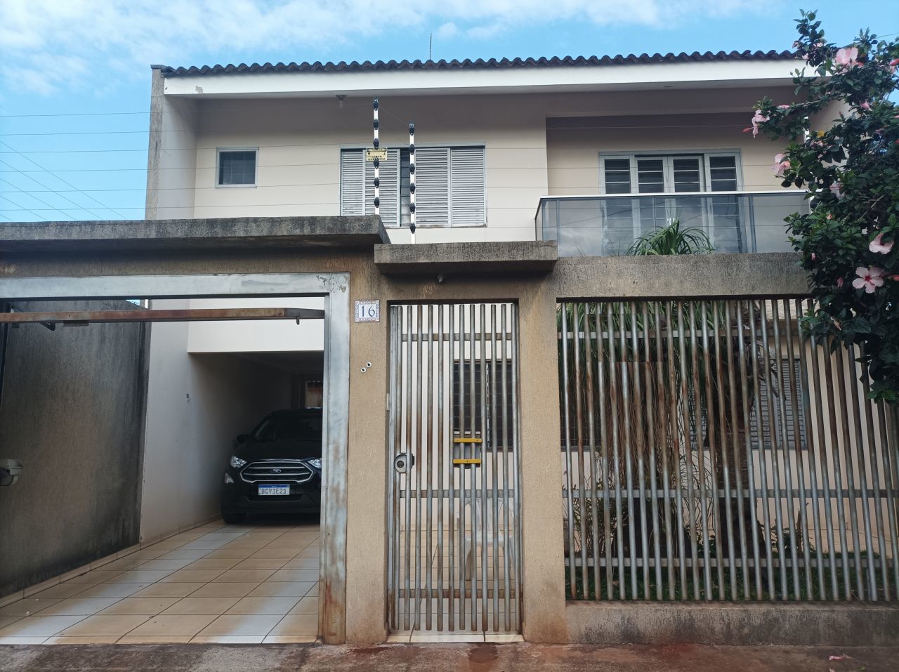 Sobrado para venda no Parque Tarumã em Maringá com 0m² por R$ 650.000,00