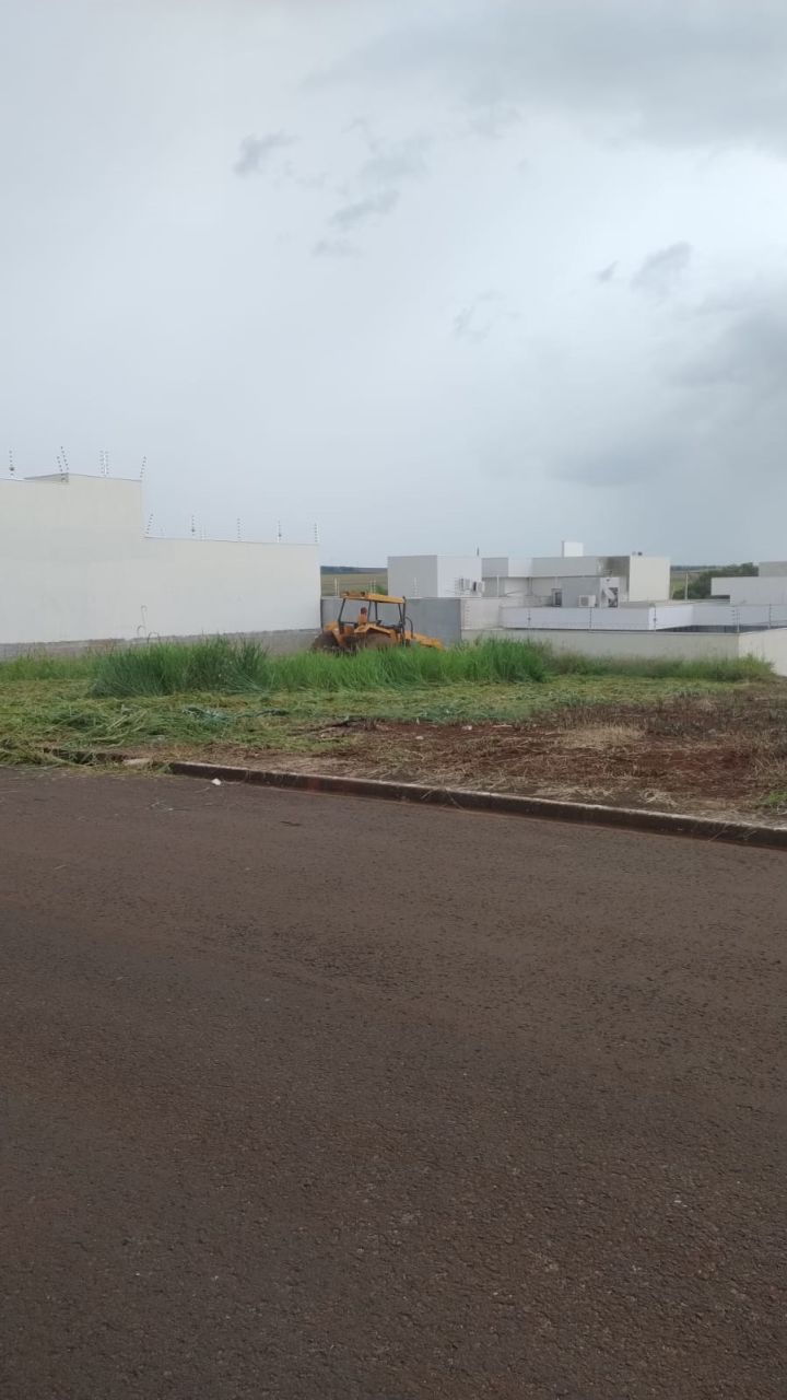 Terreno para venda no Jardim Munique em Maringá com 400m² por R$ 415.000,00