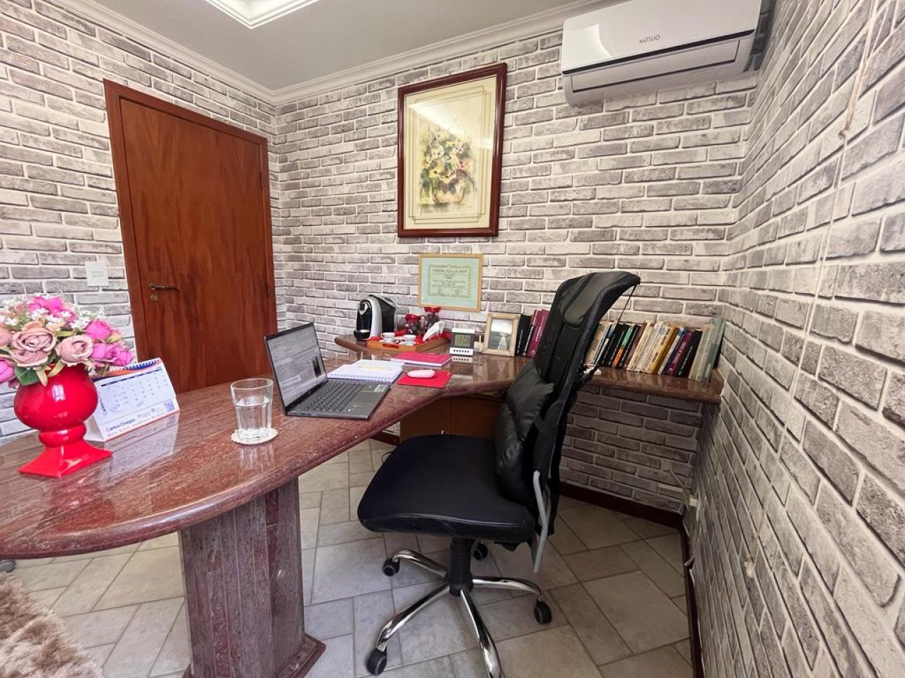 Casa Residencial para venda no Zona 04 em Maringá com 297m² por R$ 1.980.000,00