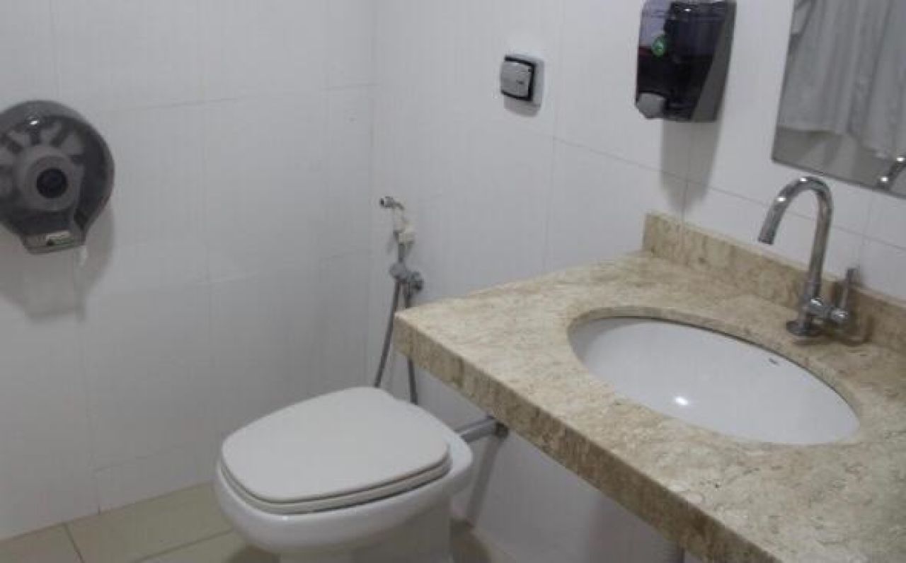 Sala Comercial para venda no bairro Zona 05 de Maringá - Foto 8