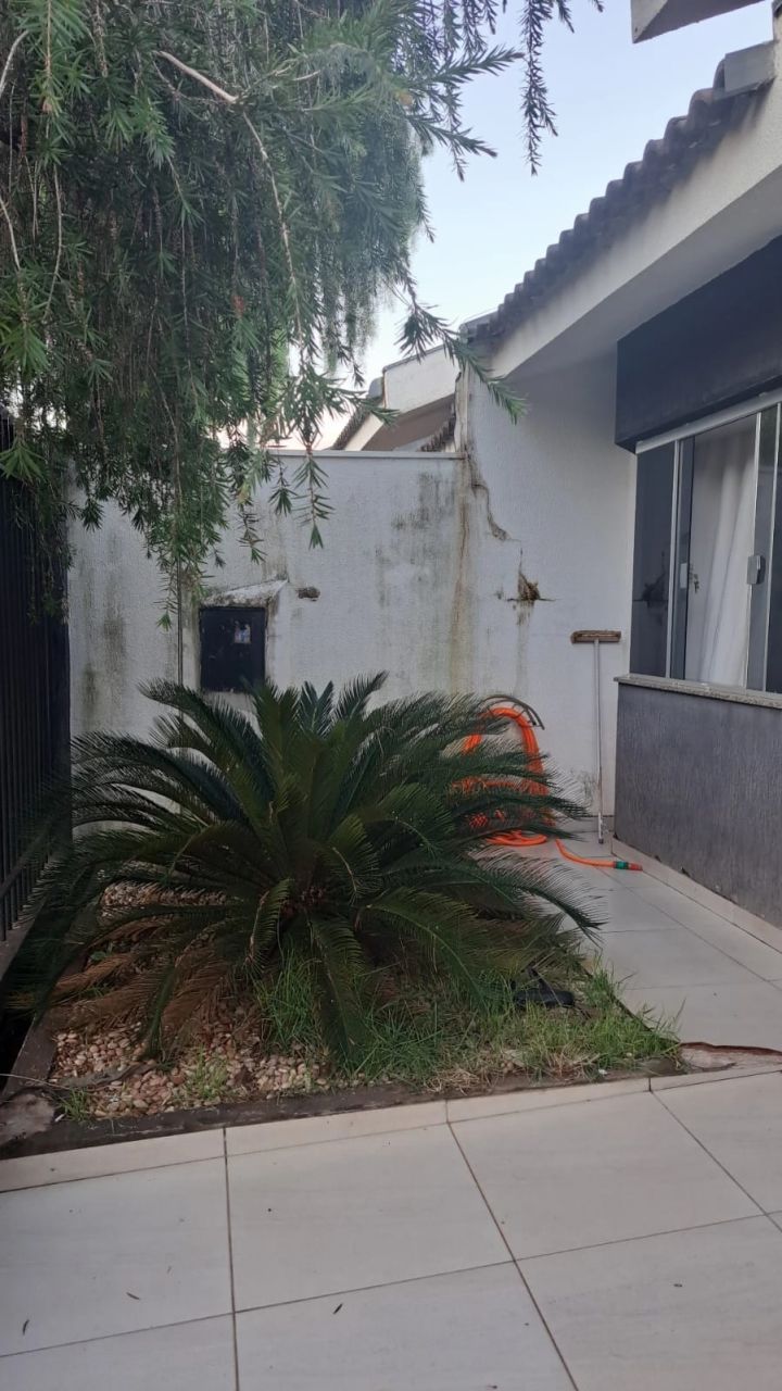 Casa Residencial para venda no Loteamento Madrid em Maringá com 130m² por R$ 350.000,00