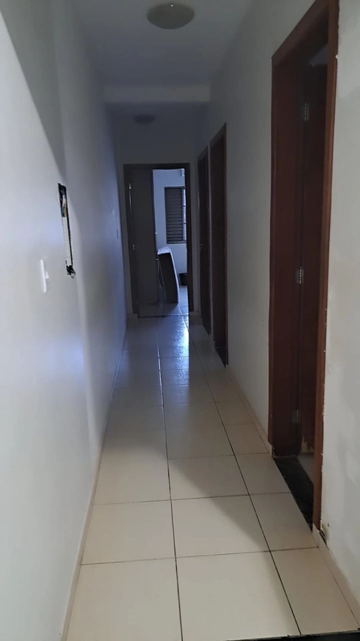 Casa Residencial para venda no bairro Loteamento Madrid de Maringá - Foto 8