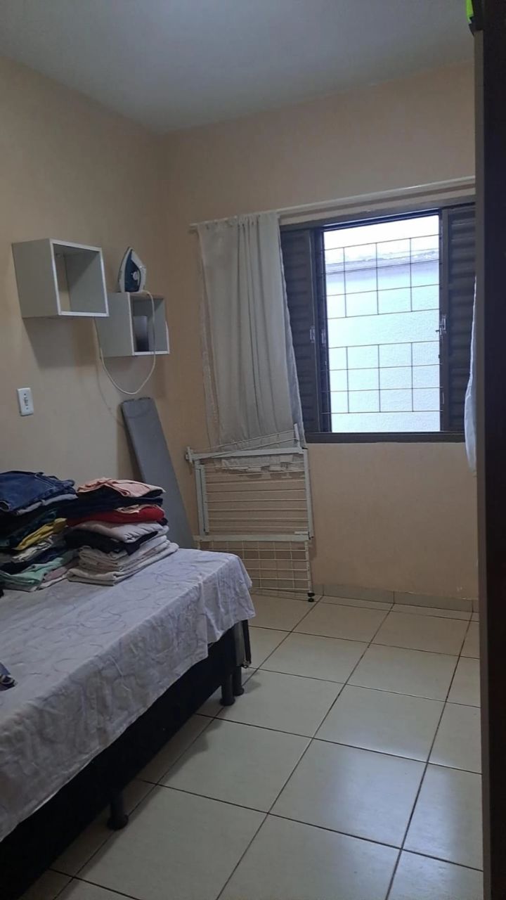 Casa Residencial para venda no bairro Loteamento Madrid de Maringá - Foto 9