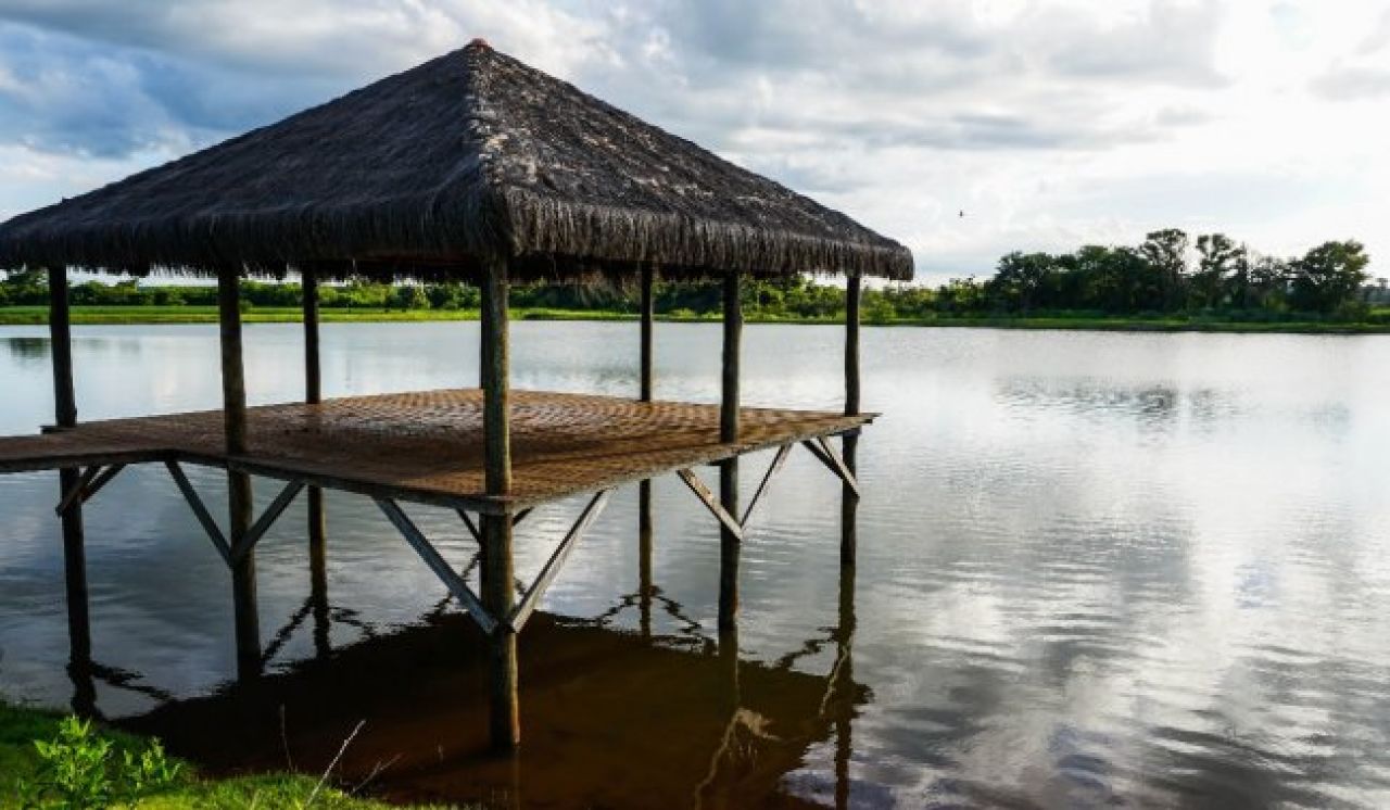 Terreno para venda no Cond Casa do Lago em Ângulo com 425m² por R$ 150.000,00