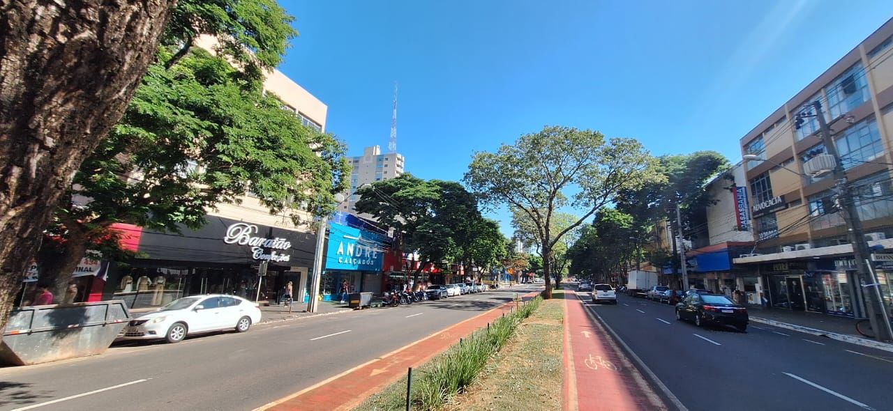 Apartamento para venda no Zona 01 Centro em Maringá com 110,3m² por R$ 325.000,00