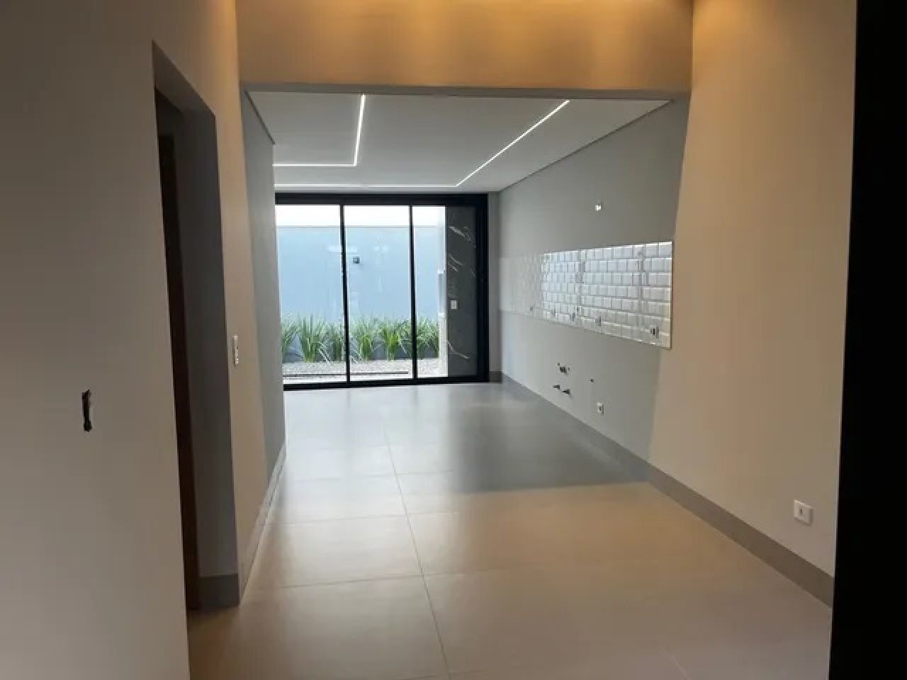 Casa Residencial para venda no bairro Jardim Paris de Maringá - Foto 9