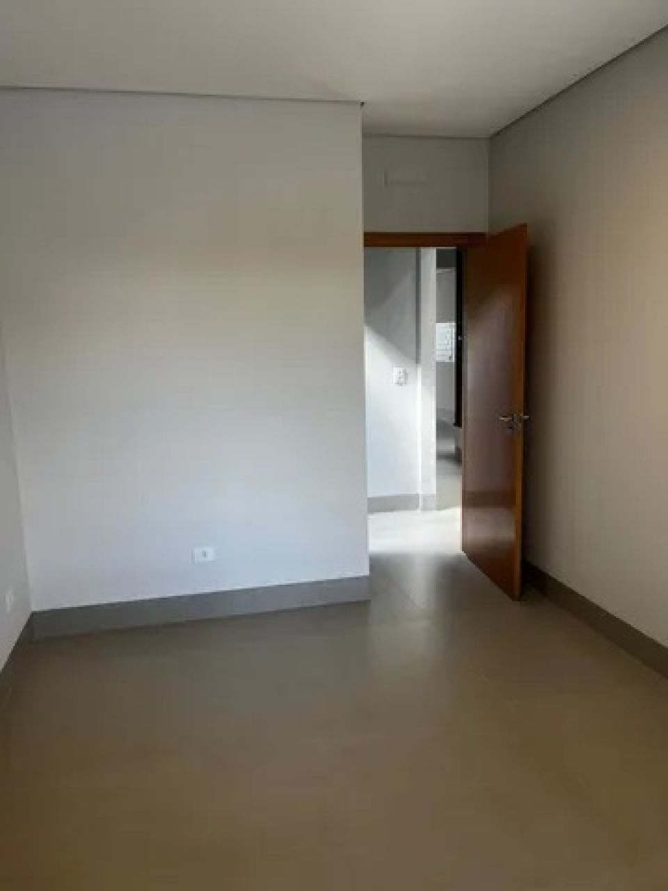 Casa Residencial para venda no bairro Jardim Paris de Maringá - Foto 10