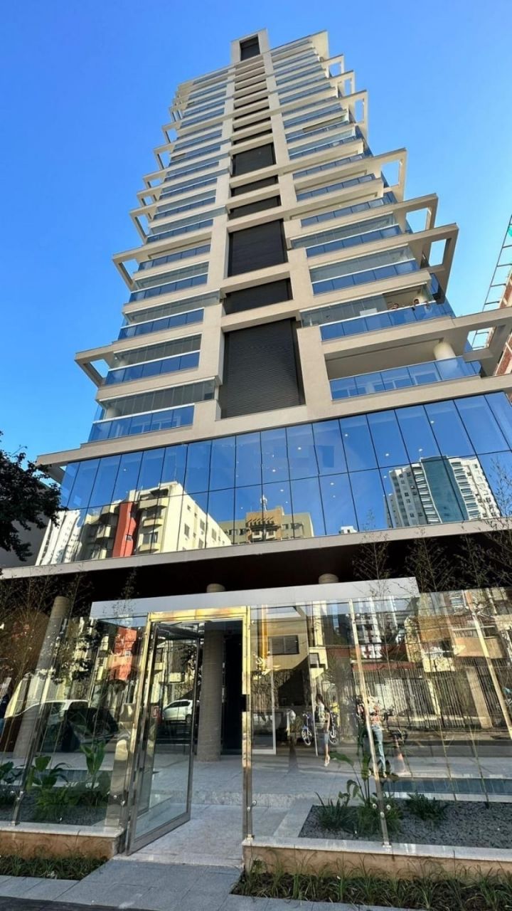 Apartamento para venda no Zona 07 em Maringá com 231,7m² por R$ 1.253.000,00