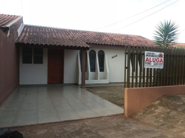 Casa Residencial para venda no Conjunto Habitacional Inocente Vila em Maringá com 140m² por R$ 380.000,00