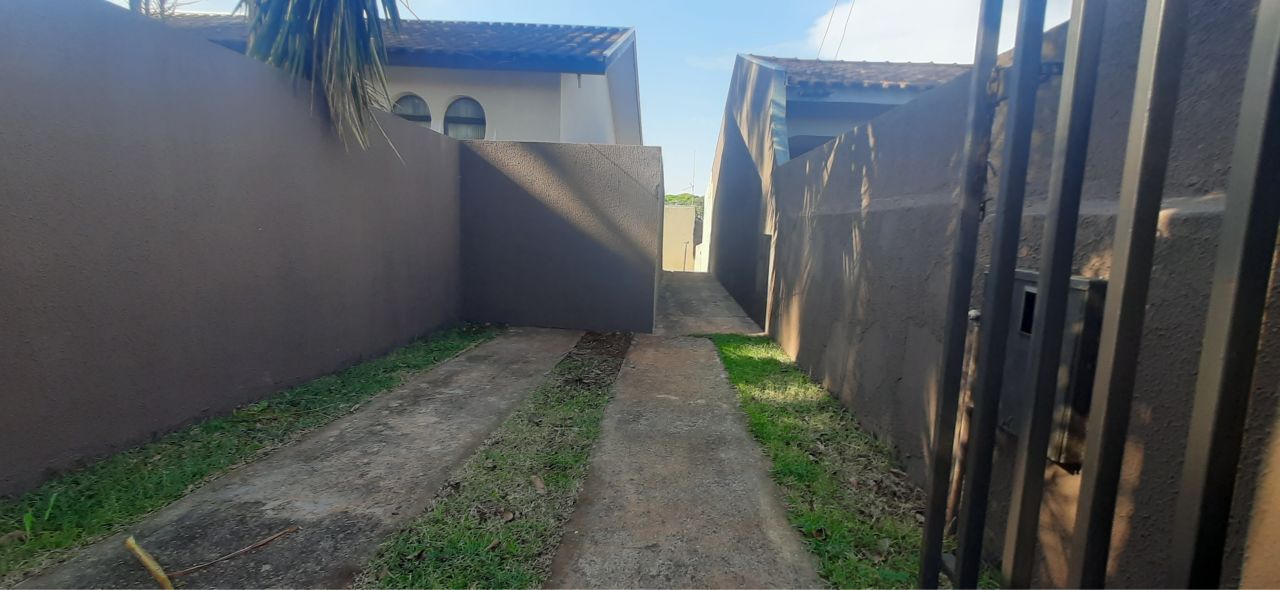 Casa Residencial para venda no bairro Conjunto Habitacional Inocente Vila de Maringá - Foto 22