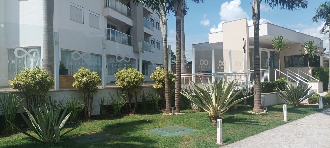 Apartamento para venda no Parque Industrial em Maringá com 155,08m² por R$ 651.000,00