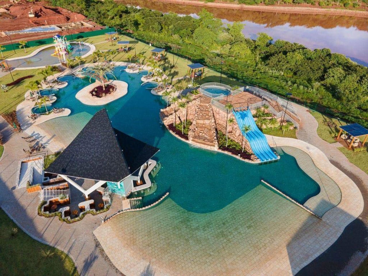 Loteamento_condomíni para venda no Jardins de Monet Residence em Maringá com 573,28m² por R$ 800.000,00