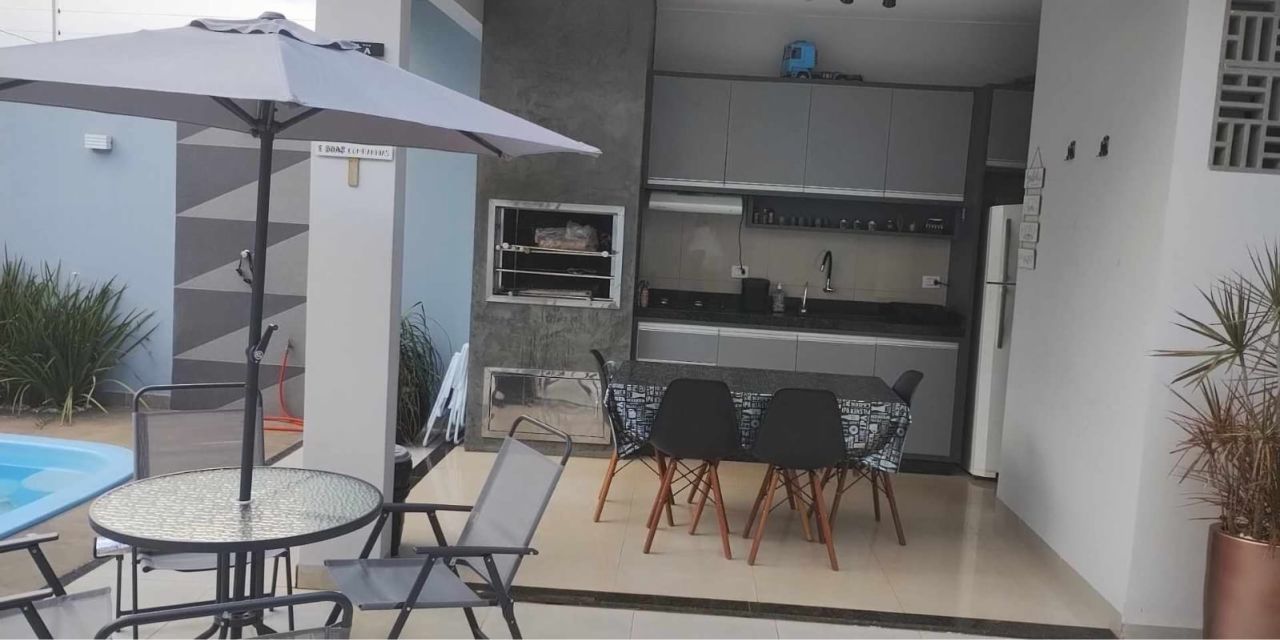 Casa Residencial para venda no bairro Jardim Europa de Maringá - Foto 4