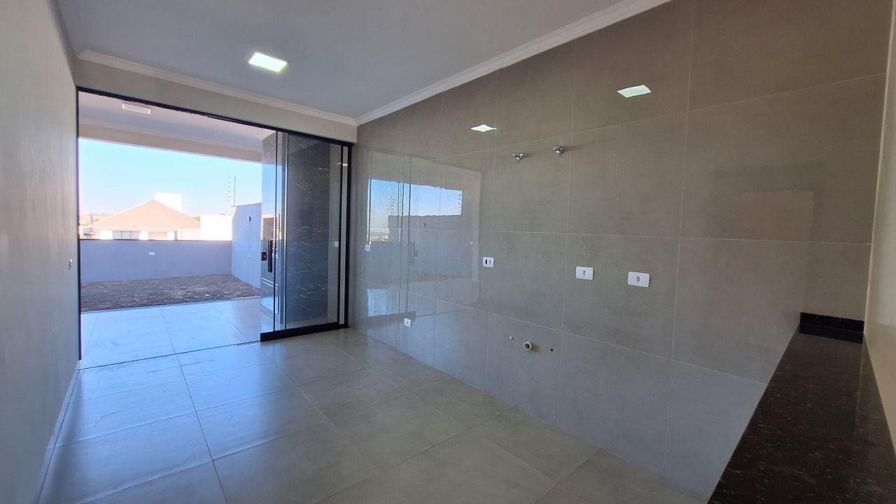 Casa Residencial para venda no bairro Parque Industrial de Maringá - Foto 6