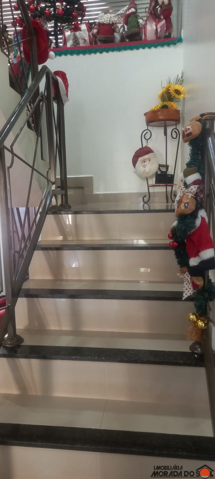 Sobrado para venda no bairro Vila Emília de Maringá - Foto 8