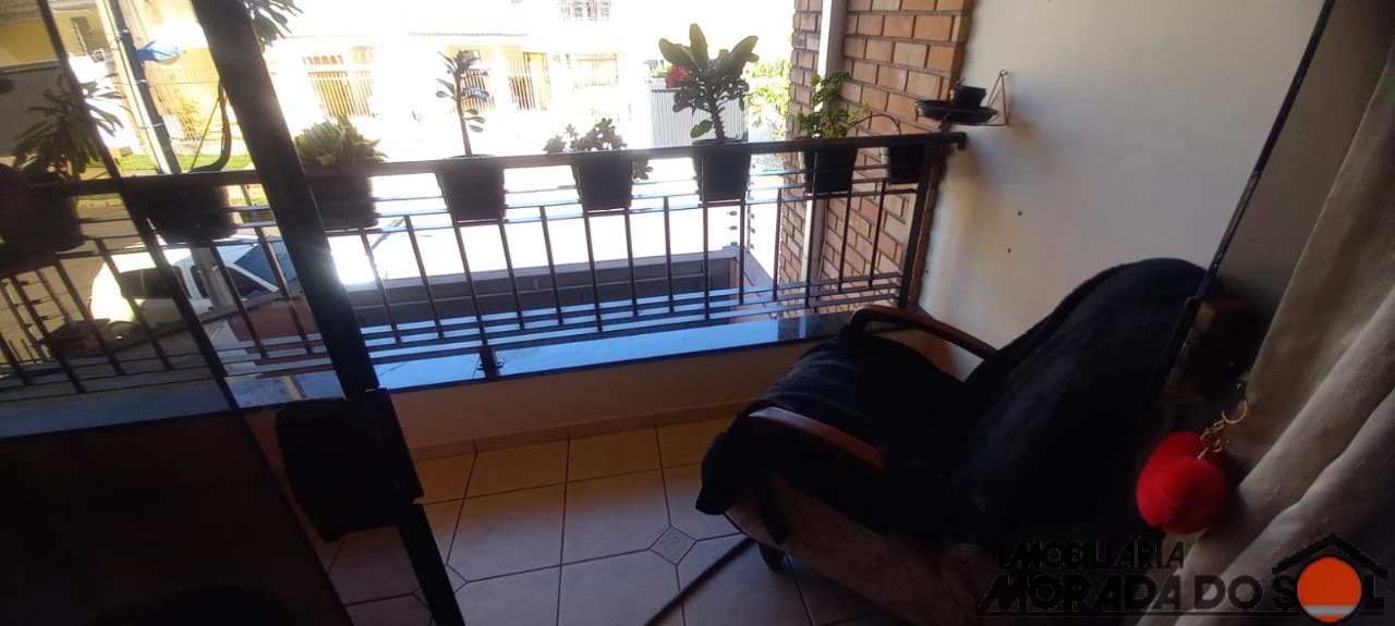 Sobrado para venda no bairro Vila Emília de Maringá - Foto 12