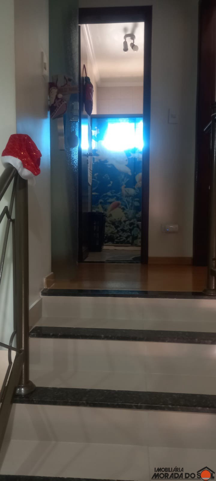 Sobrado para venda no bairro Vila Emília de Maringá - Foto 30