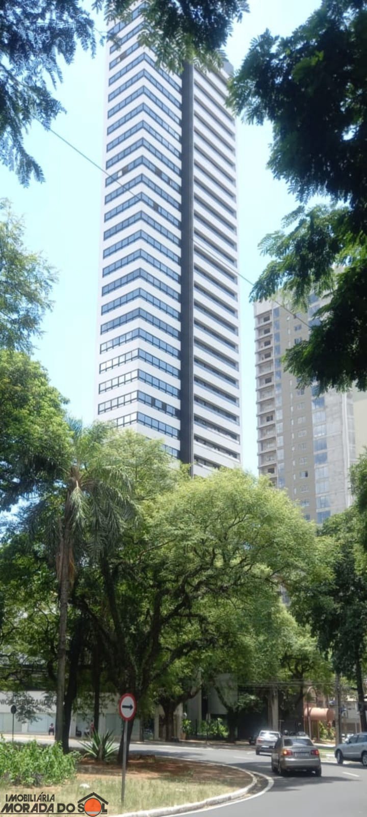 Apartamento para venda no Zona 01 Centro em Maringá com 389,69m² por R$ 2.500.000,00