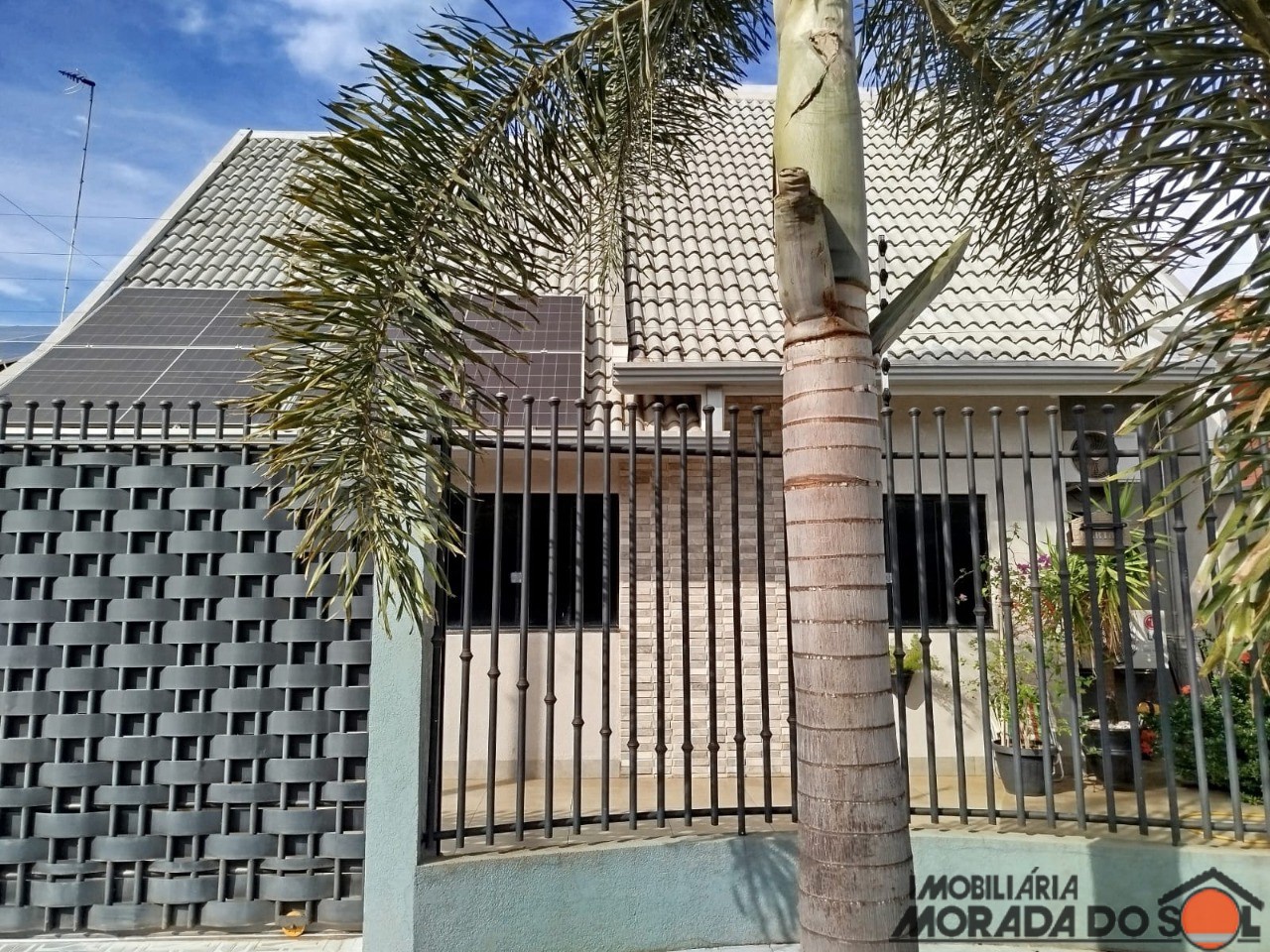Casa à venda em Parque Pioneiros, Sarandi — Portal Chave Fácil