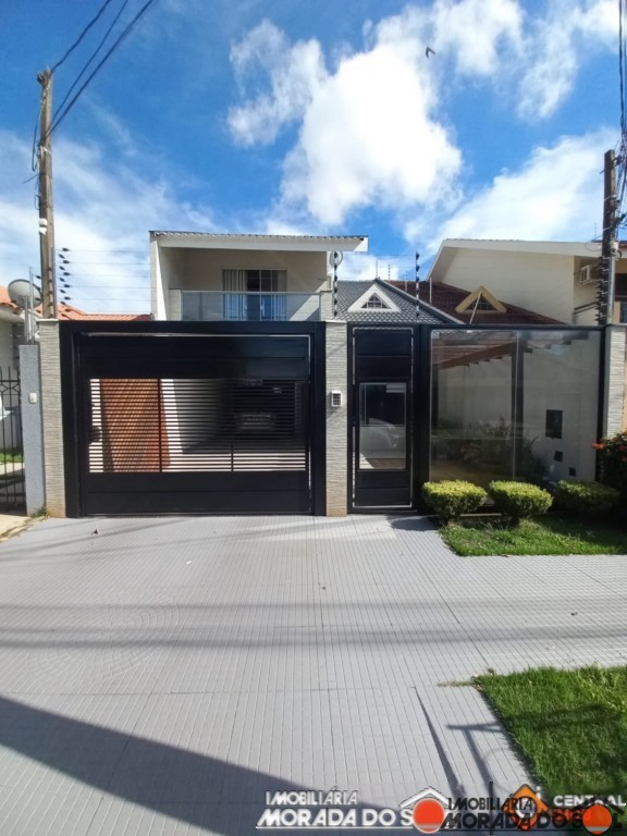 Sobrado para venda no Jardim Iguaçu em Maringá com 225m² por R$ 1.350.000,00