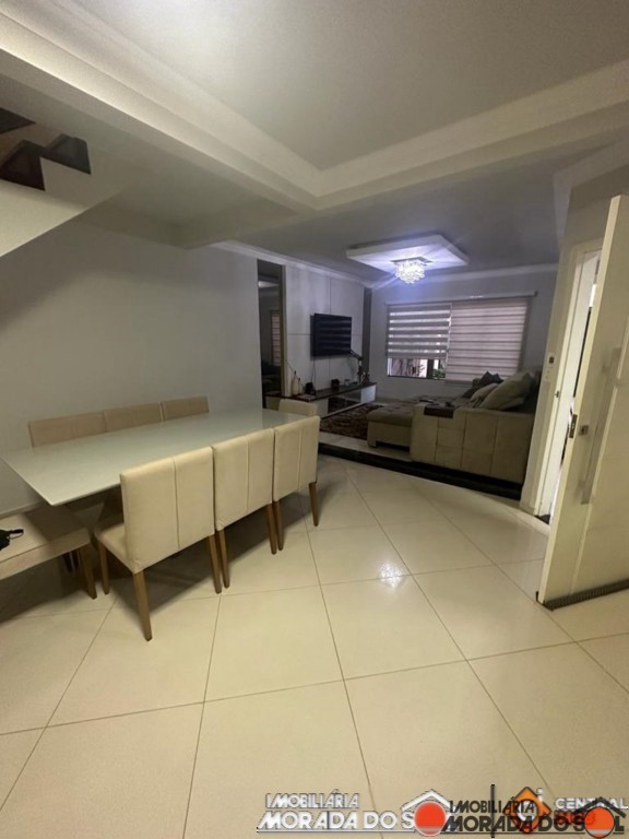 Sobrado para venda no bairro Jardim Iguaçu de Maringá - Foto 7