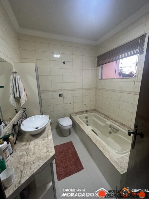 Sobrado para venda no bairro Jardim Iguaçu de Maringá - Foto 11