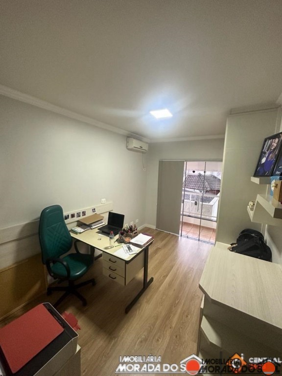 Sobrado para venda no bairro Jardim Iguaçu de Maringá - Foto 12